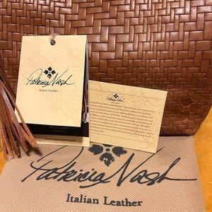 🍃PATRICIA NASH LEATHER CROSSBODY CONVERTIBLE TO BACKPACK🍃